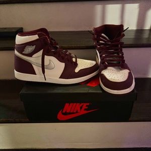 Jordan 1 Retro High OG Bordeaux